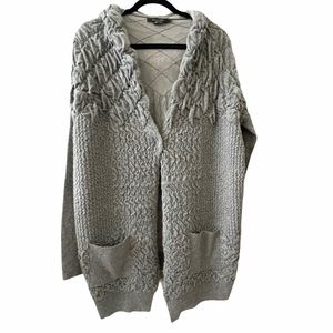 Vertigo Paris Women's Crinkle Textured Knit Hooded Cardigan sz M.